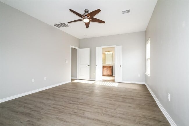 Building Photo - 8905 NW 106th St