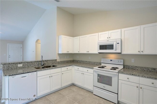 Building Photo - 8886 98th Ct