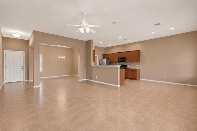 Building Photo - 354 Camelia Pkwy