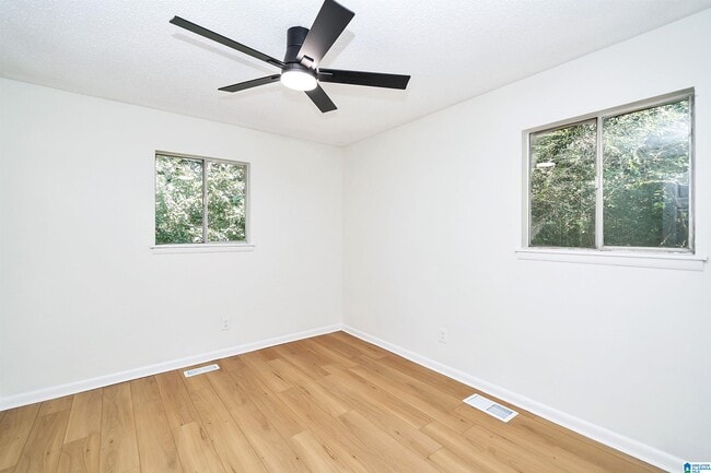 Building Photo - 2838 Micmac Dr
