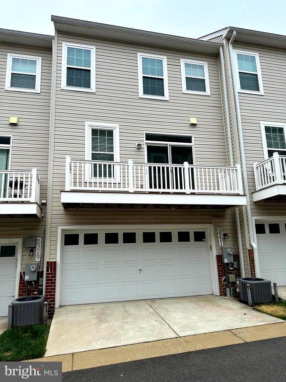 Building Photo - 5331 Greenwich Cir