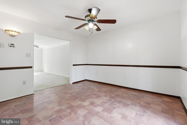 Building Photo - 8031 Sleepy View Ln