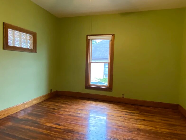 Building Photo - 601 S Grant St