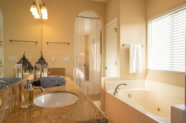 Building Photo - 175 Poker Flat Rd