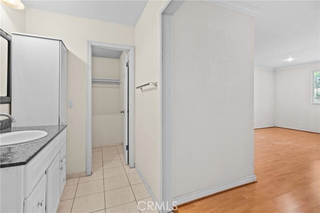 Building Photo - 18123 Delano St