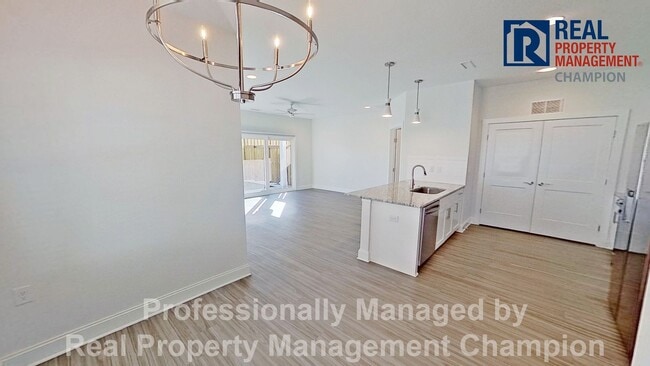 Building Photo - Newly Constructed Luxury Townhomes in Porters Neck