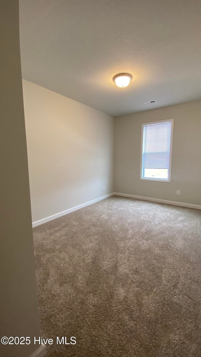 Building Photo - 304 Otis Cv Ln