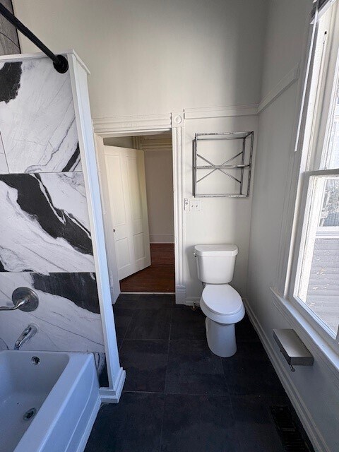 Building Photo - 606 14th St