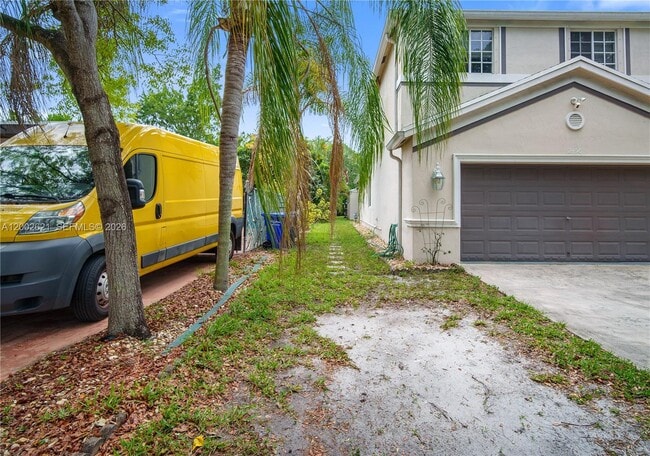 Building Photo - 2456 Jackson St