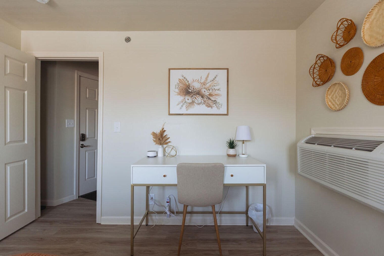 Building Photo - 308 Lamont St