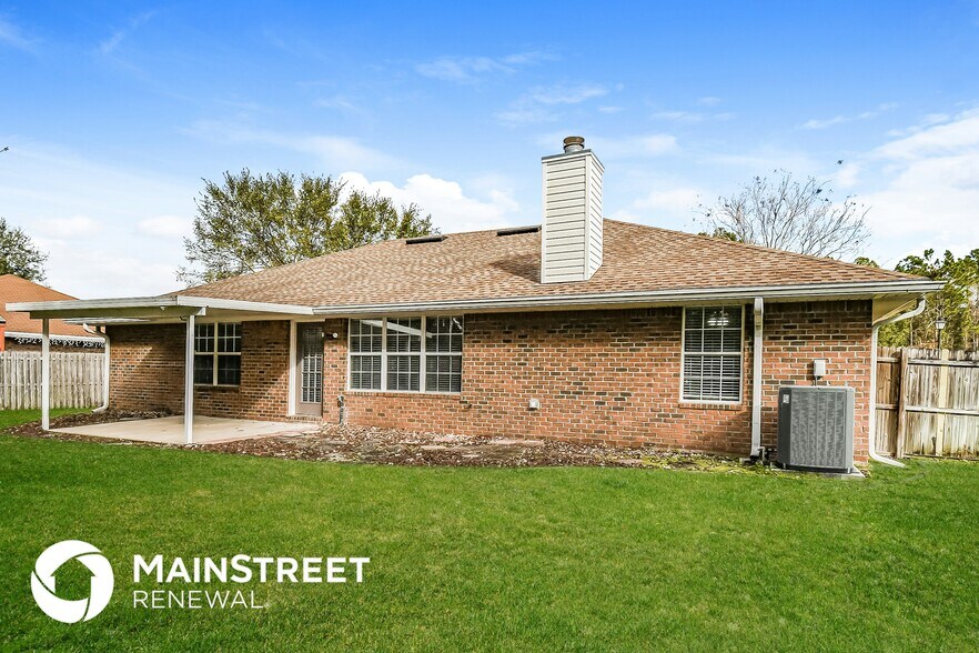 Building Photo - 10450 McGirts Creek Dr