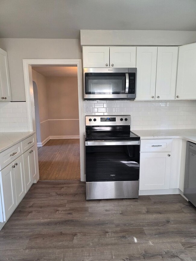 Building Photo - McDaniel Heights Single Family Home