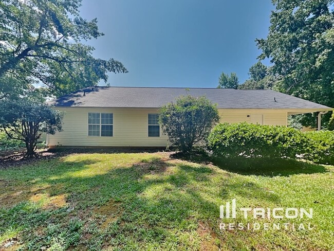 Building Photo - 130 Cross Creek Dr