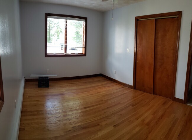 Back Bed rm - 35 Danny Rd