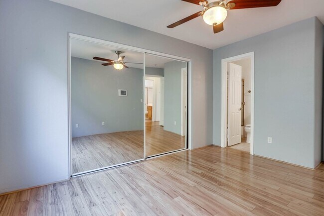 Building Photo - 2 Bedroom Condo For Rent - El Cajon