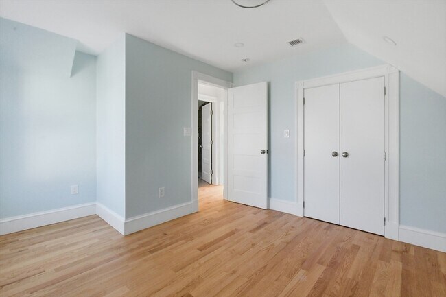 Building Photo - 23 Gay Head St