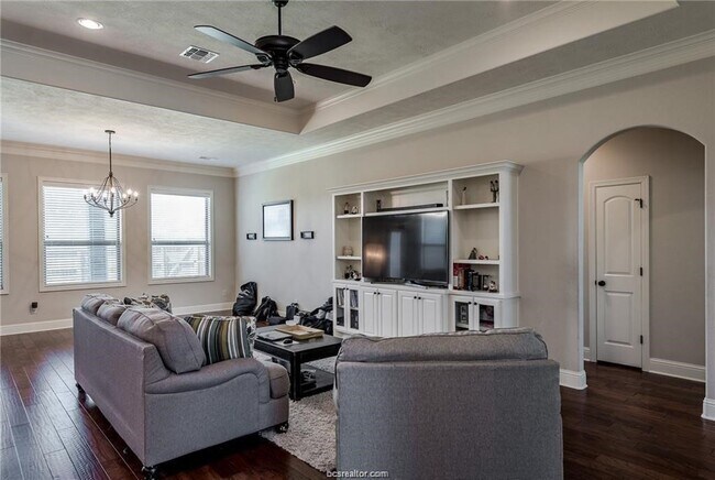 Building Photo - 4022 Sunny Meadow Brook Ct