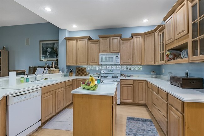 Building Photo - 1470 Marshview Ct