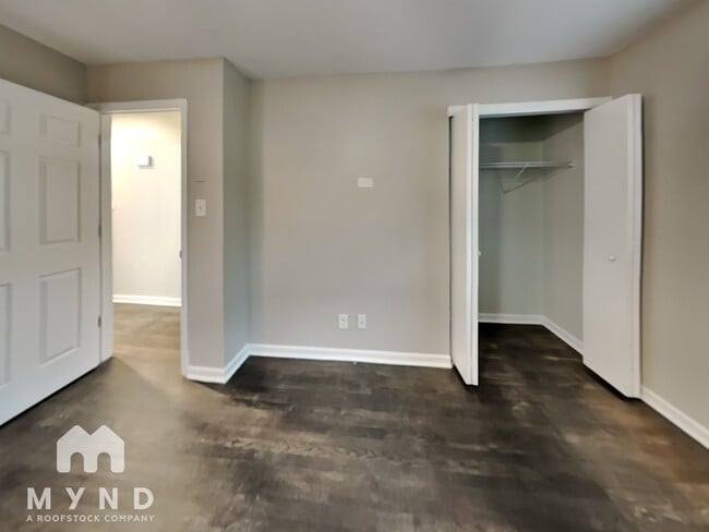 Building Photo - 121 Nicklaus Dr