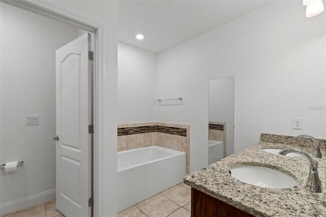 Building Photo - 73 Fairbank Ln