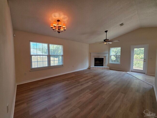 Building Photo - 6204 Pomeral Summit St