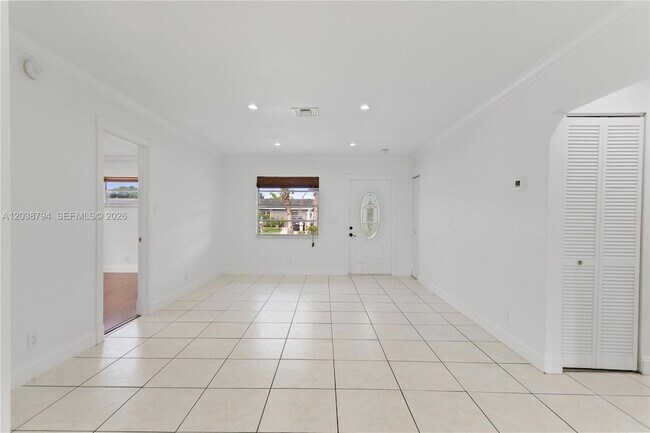 Building Photo - 4151 SW 56th Ave
