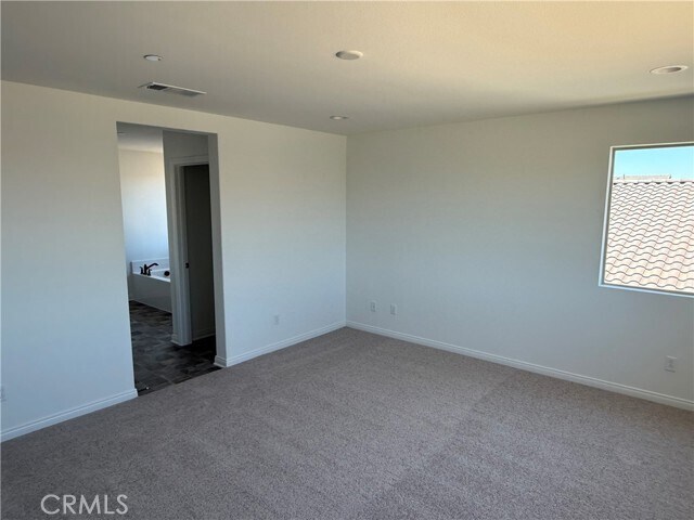 Building Photo - 4470 Hickory Ct