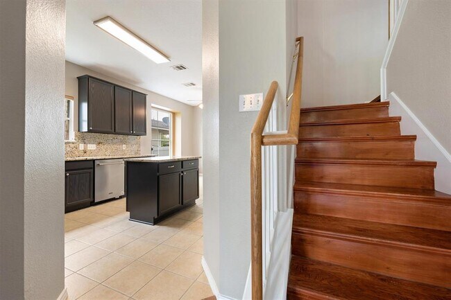 Building Photo - 1506 Wild Basin Ln