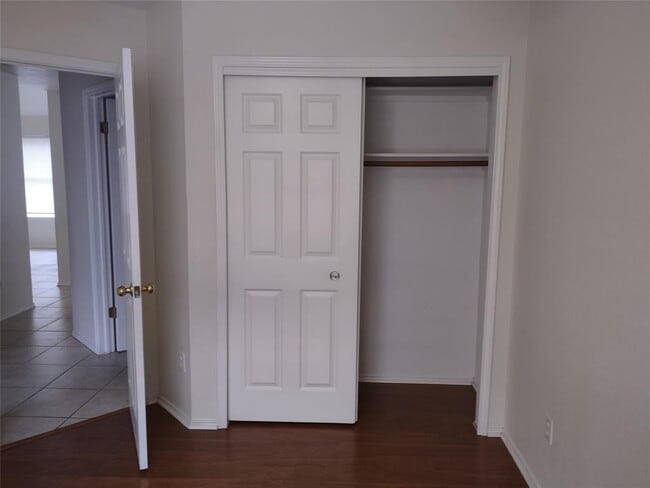 Building Photo - 8608 Devine Ln