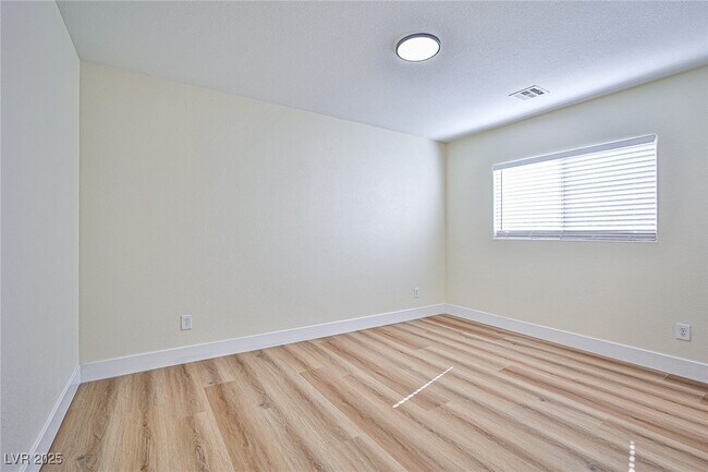 Building Photo - 8338 Lavender Jade Ct