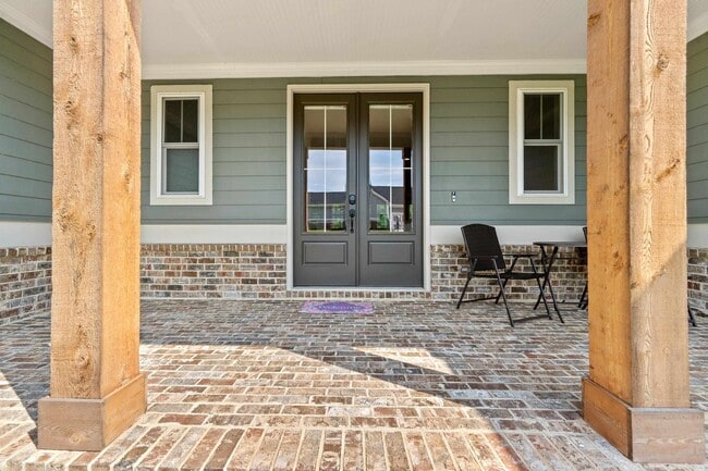 Building Photo - 1100 Hidden Hills Cir