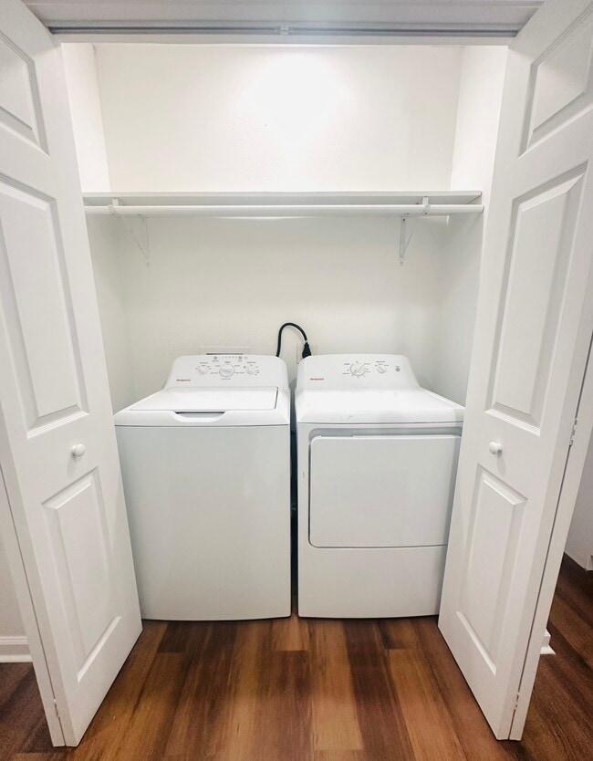 Building Photo - Jean Lafitte