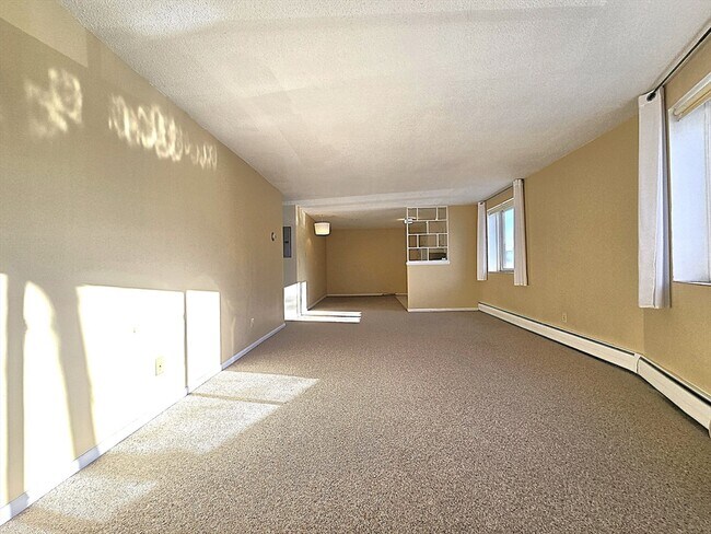 Building Photo - 50 Green 316 Grn