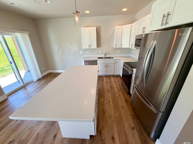 Building Photo - 3267 Cabernet Dr