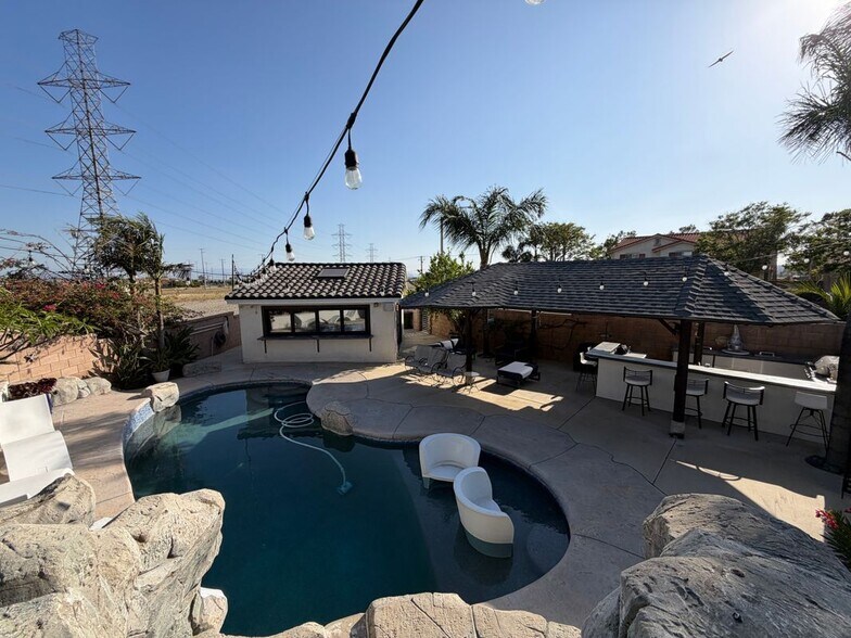 Building Photo - 14933 Genoa Dr