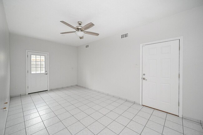 Building Photo - 11607 Marwell Ln