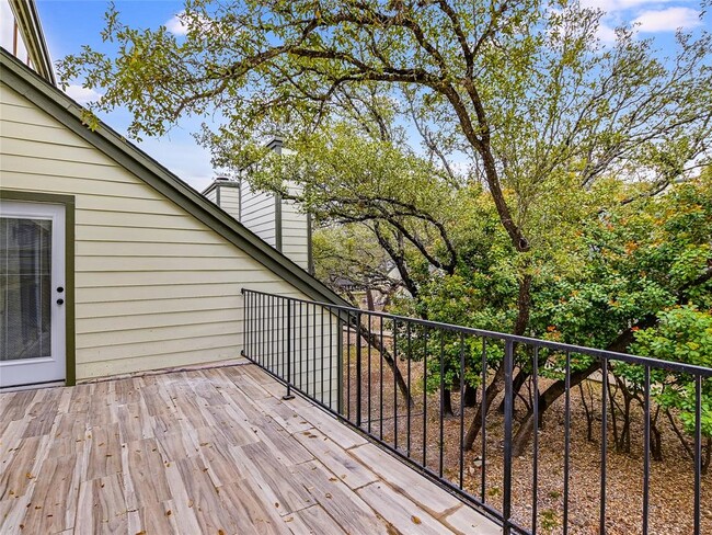 Building Photo - 44 Casa Verde St