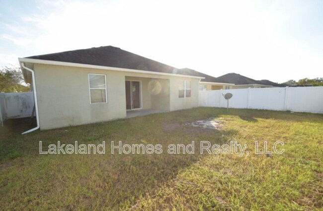 Building Photo - 823 Krenson Woods Ln