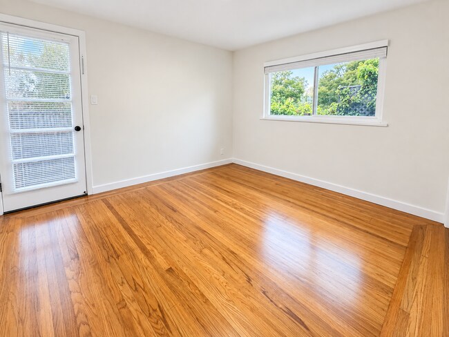 Building Photo - 747 Ashbury Ave