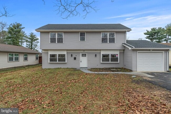 Building Photo - 34 Hinsdale Ln