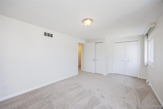 Building Photo - 1717 Nakota Rd