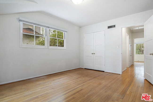 Building Photo - 3401 Corinth Ave