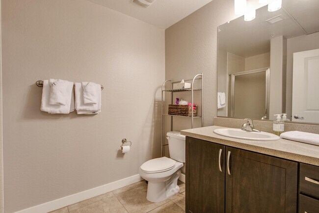 Building Photo - 5450 E Deer Valley Dr