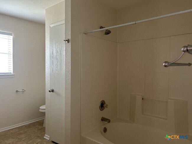 Building Photo - 4402 Breckenridge Dr