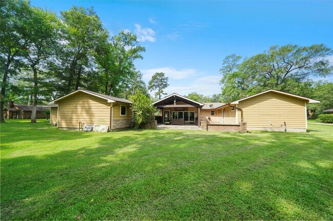 Building Photo - 143 Linnwood Dr