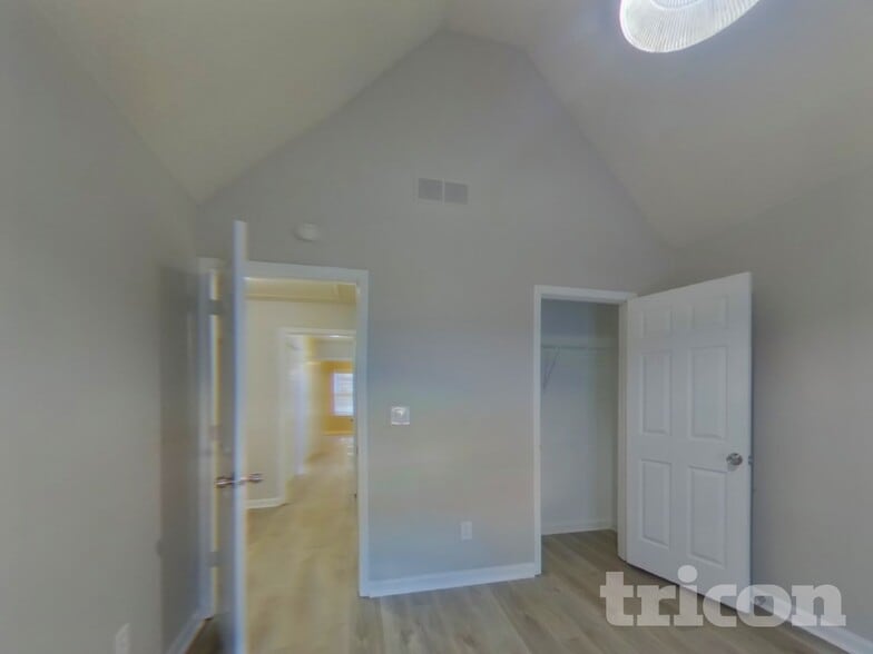 Building Photo - 421 Washington Dr