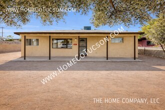 Building Photo - 851 W Calle Lerdo