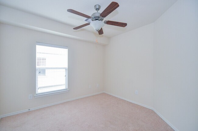 Building Photo - 24542 Folkstone Cir