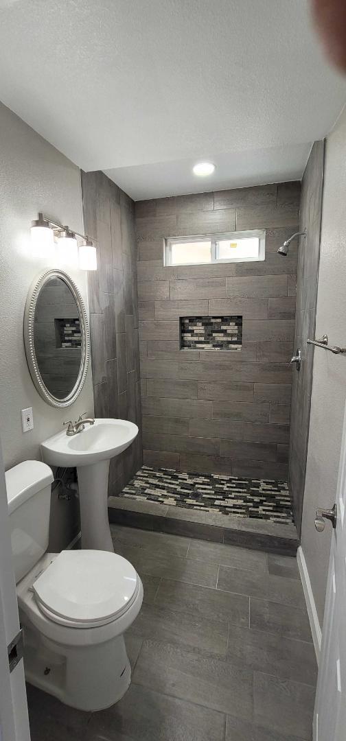 Building Photo - 3031 Findley Ave