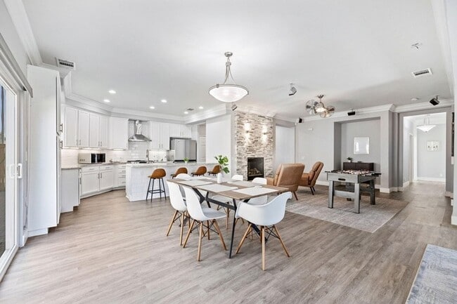 Building Photo - Updated 3BR Home with Private Pool in Tierra del Sol Community – Coachella